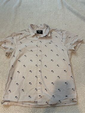 Hollister Beige Short-Sleeve Button-Down